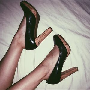 Michael Kors 💕, barely worn , good condition